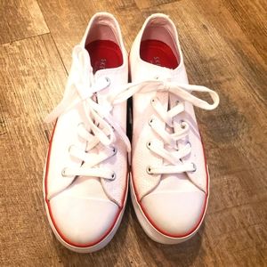 Sketchers Street air-cooled memory foam size 8